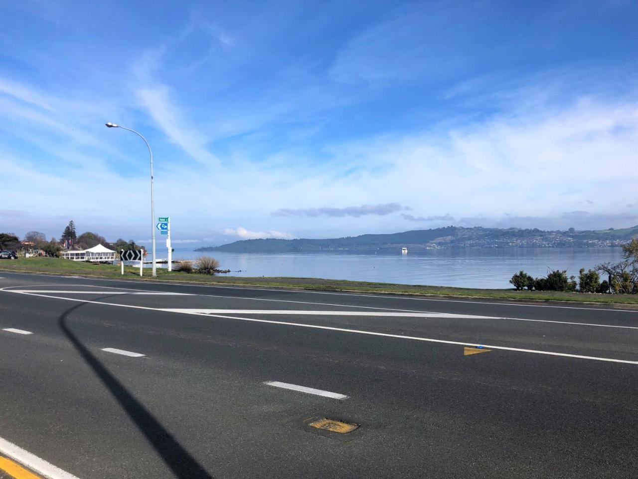 Getaway At The Lake. Taupo Exterior photo