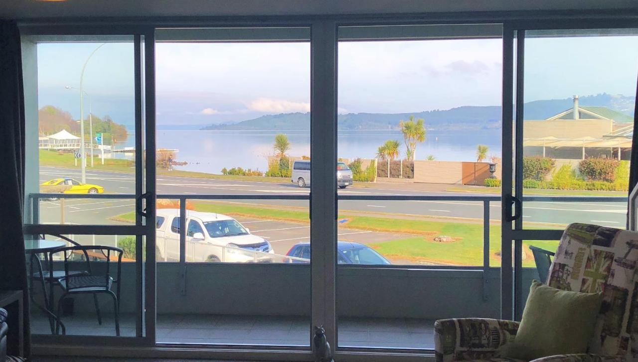 Getaway At The Lake. Taupo Exterior photo